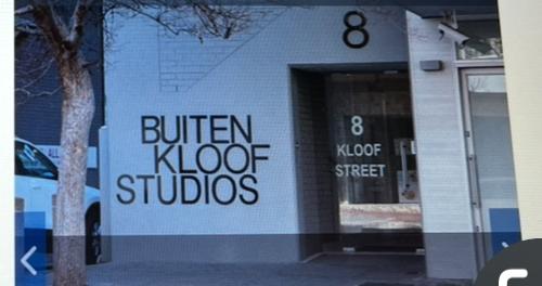 To Let commercial Property for Rent in Gardens Western Cape